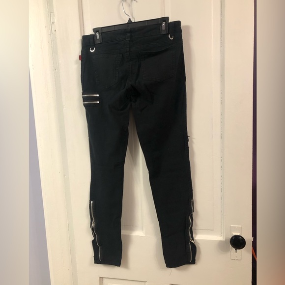 Older Tripp NYC distressed bondage skinny pants size 7 - Picture 2 of 4